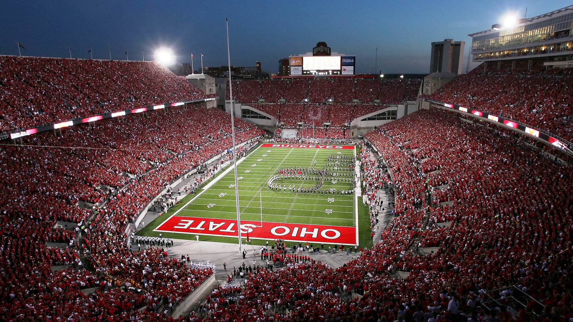 “徒步定向越野：东部新区赛场挑战身体与智慧的极限”